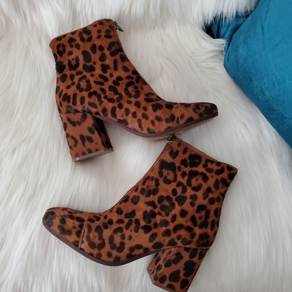 NEW Madewell The Amalia Leopard Zip Booties - Picture 8 of 10